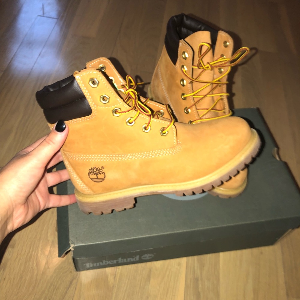 Timberland woman’s boots - Picture 1 of 3